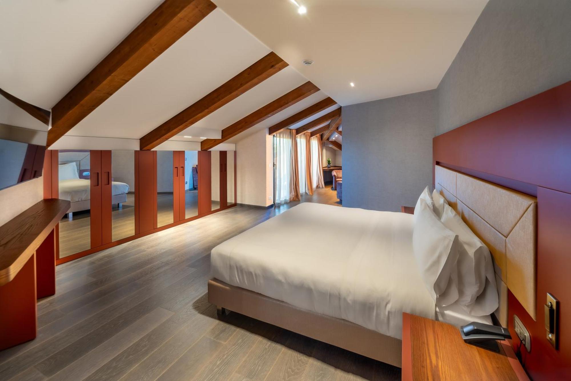 Il Boscareto Resort & Spa Serralunga d'Alba Buitenkant foto